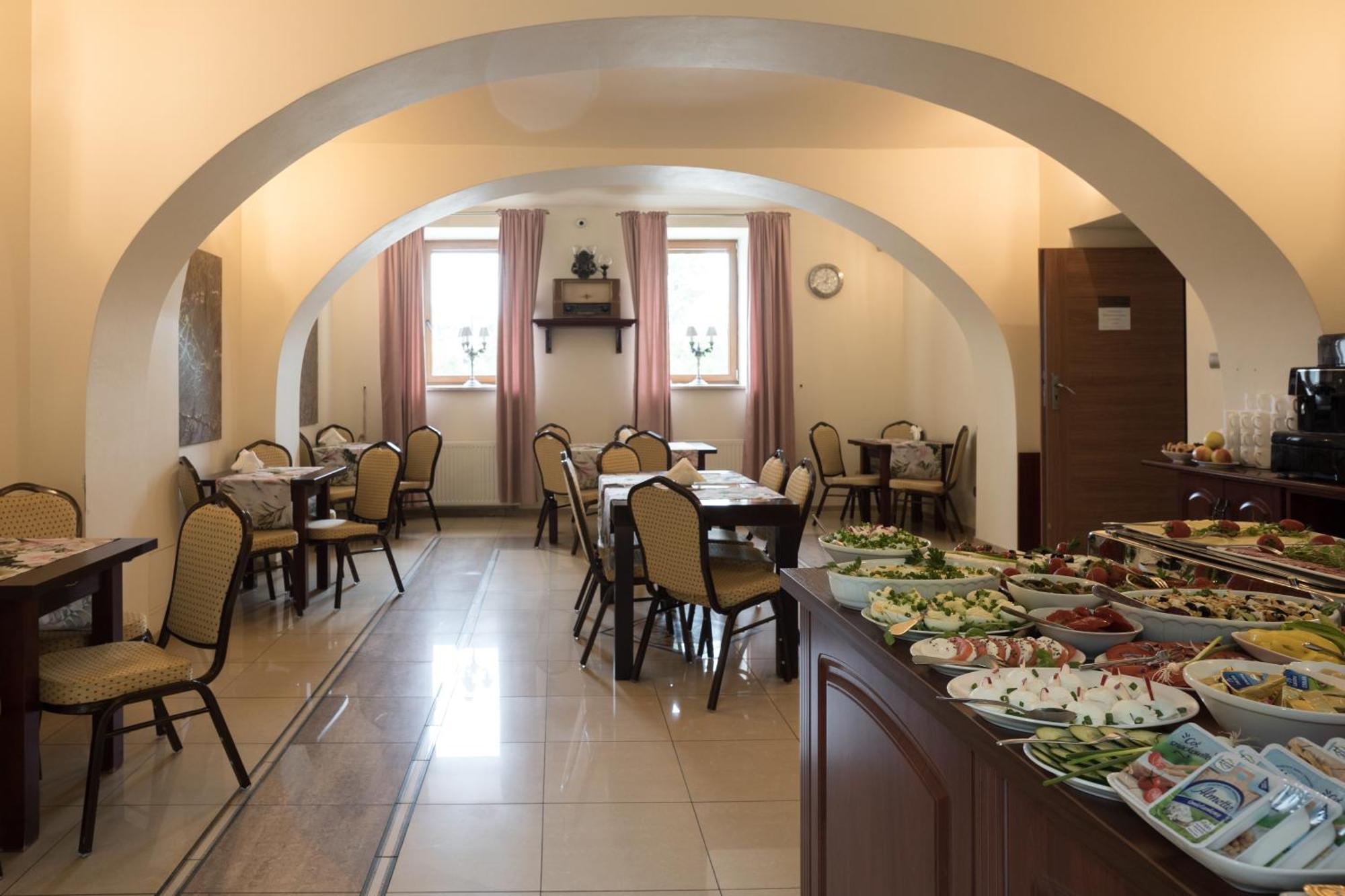I Restauracja Brochow