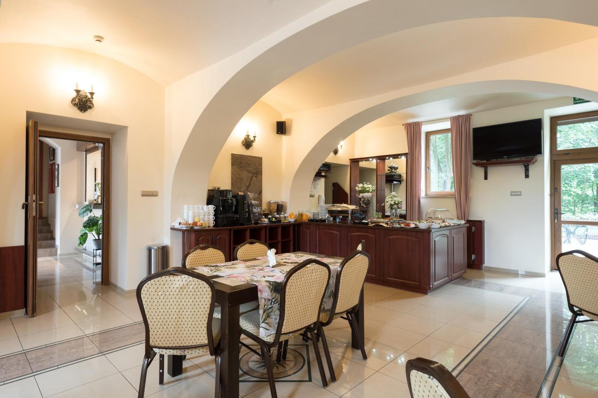 I Restauracja Brochow Hotel