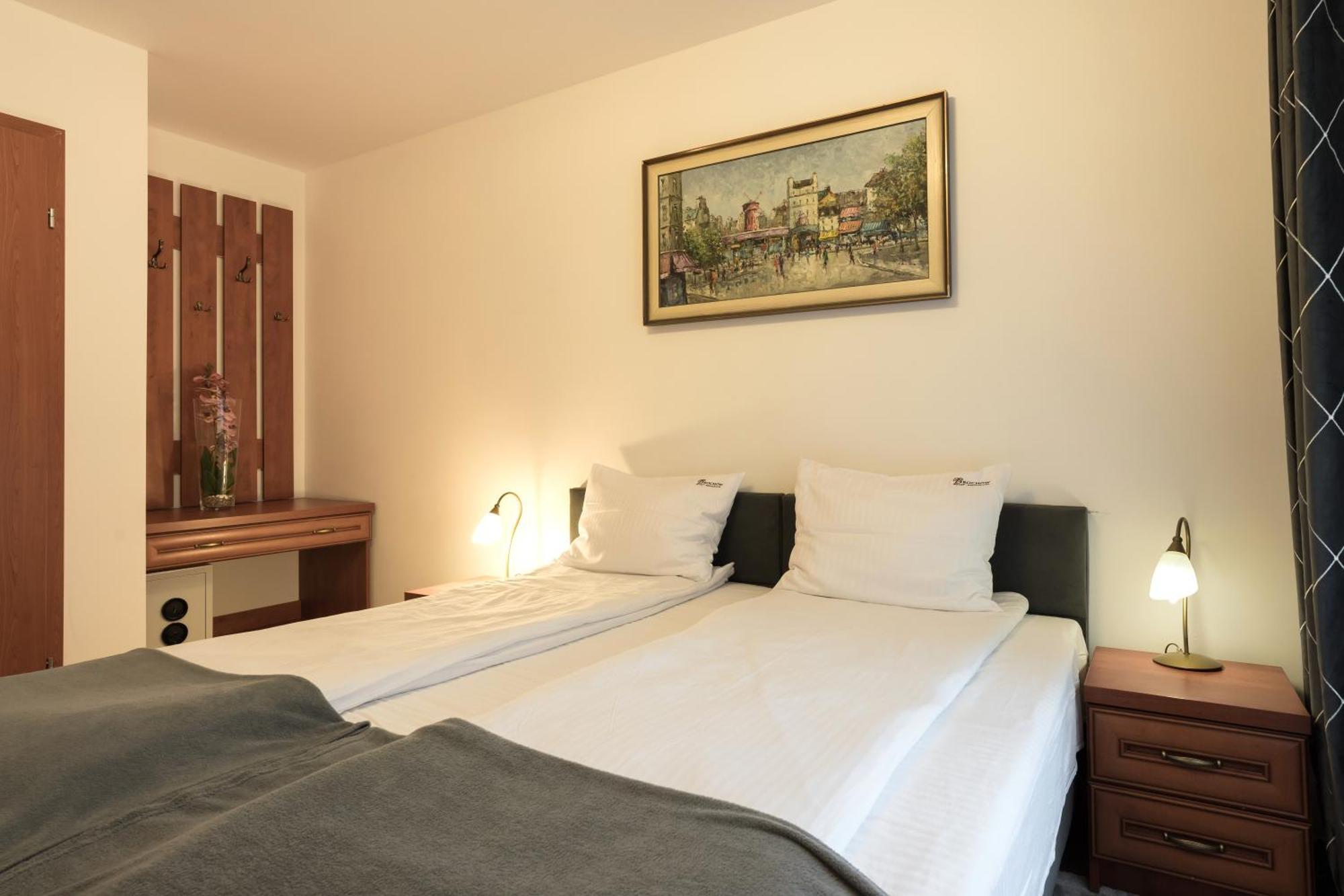 Hotel I Restauracja Brochow *